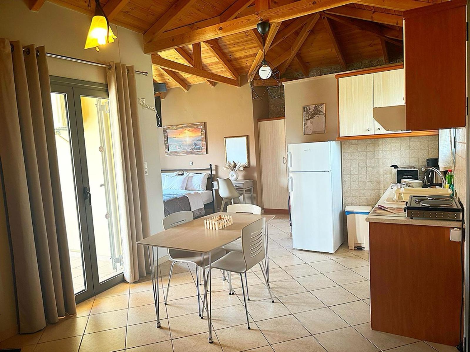 Finikes Apartments Stoúpa Zewnętrze zdjęcie